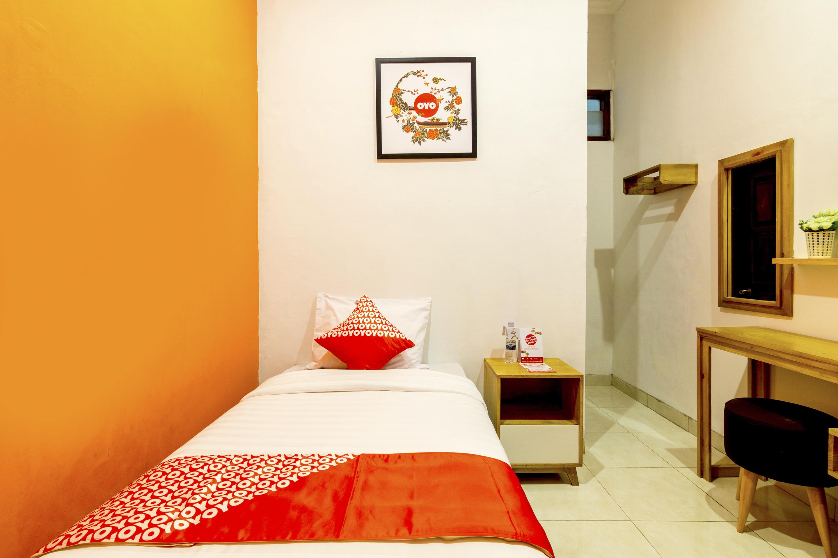 Oyo 1309 Hotel Shafira Syariah Yogyakarta Kültér fotó