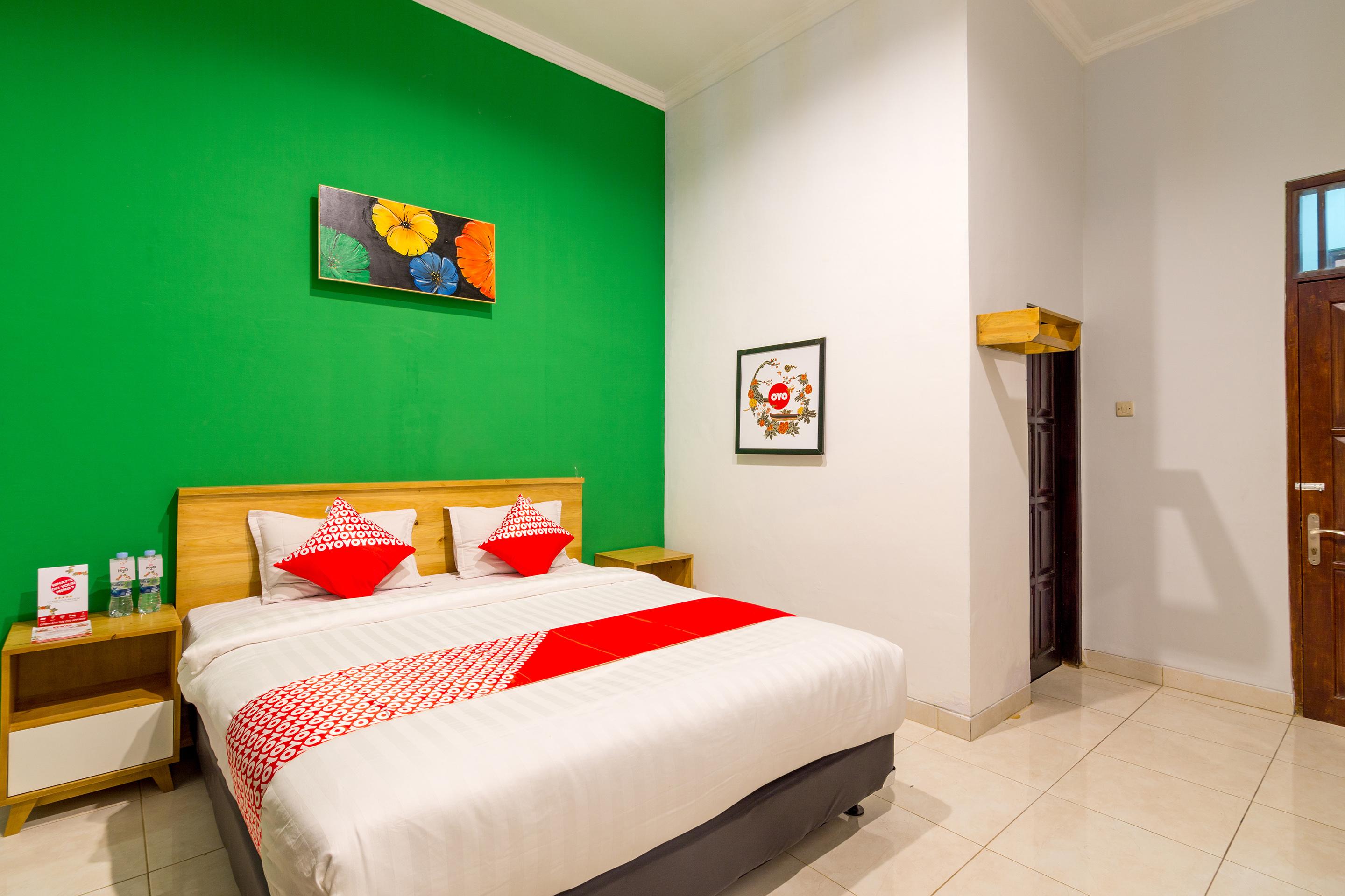 Oyo 1309 Hotel Shafira Syariah Yogyakarta Kültér fotó
