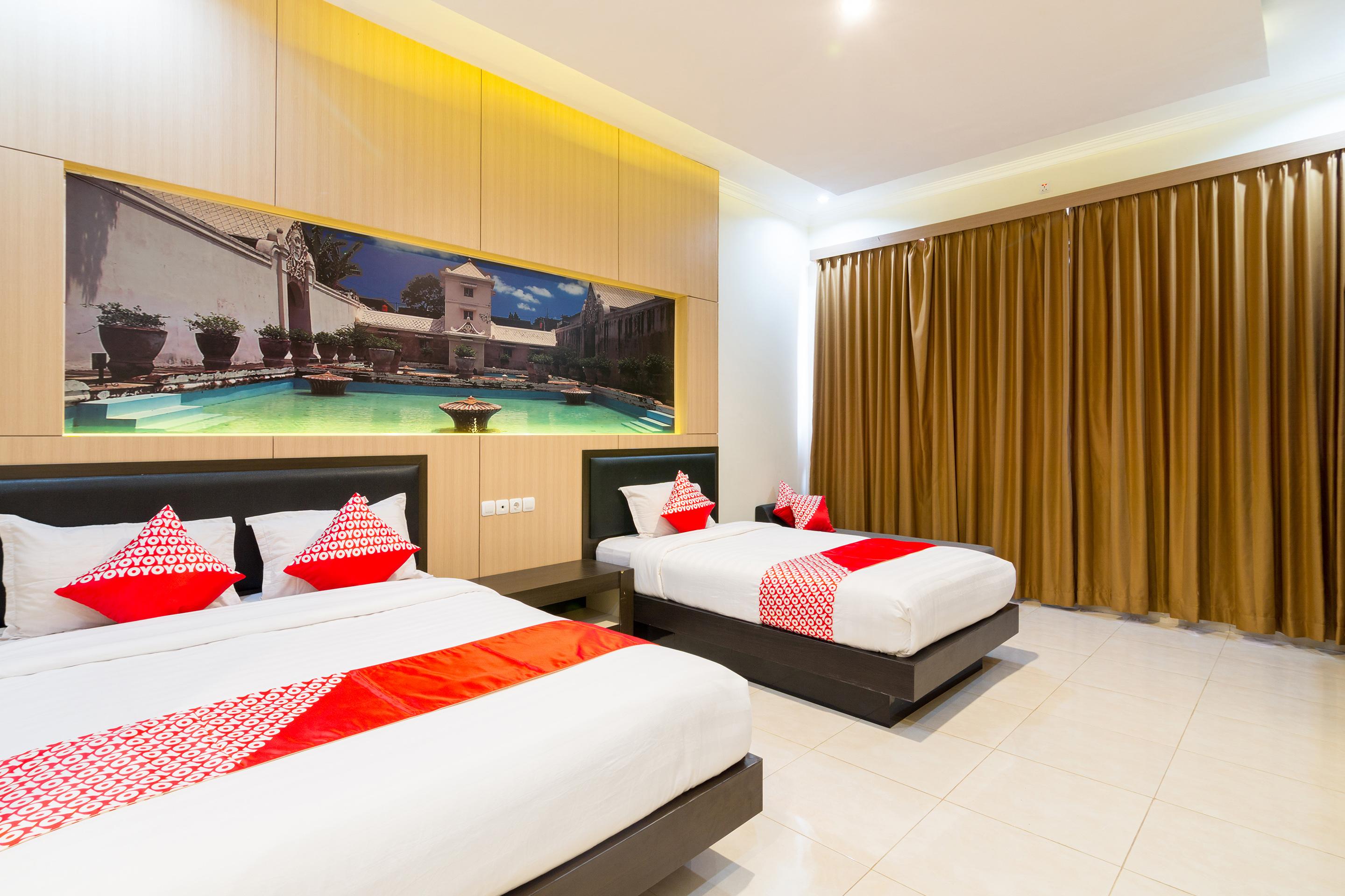 Oyo 1309 Hotel Shafira Syariah Yogyakarta Kültér fotó