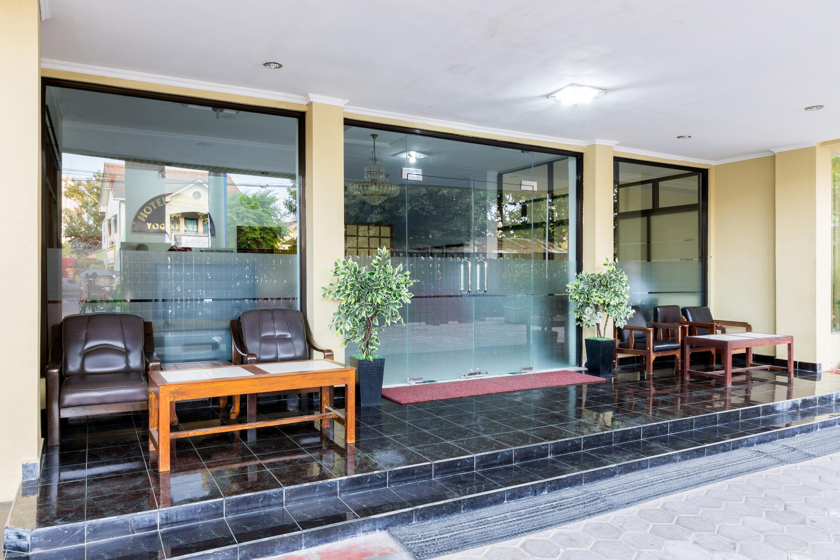 Oyo 1309 Hotel Shafira Syariah Yogyakarta Kültér fotó