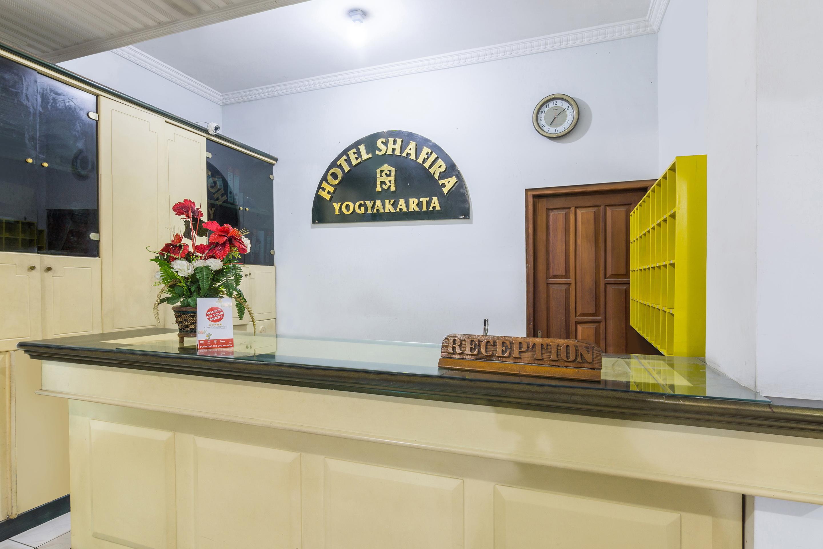 Oyo 1309 Hotel Shafira Syariah Yogyakarta Kültér fotó